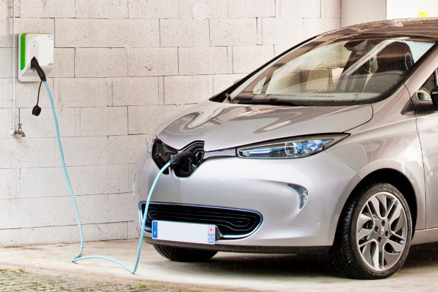 Comment économiser sur la recharge de sa voiture électrique ?