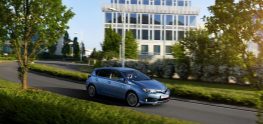 toyota-auris-hybride-0004