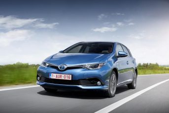 toyota-auris-hybride-0011