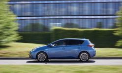 toyota-auris-hybride-0018