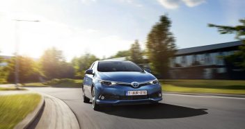toyota-auris-hybride-0024