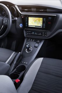 toyota-auris-hybride-0026