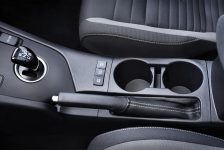 toyota-auris-hybride-0029