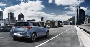 toyota-auris-hybride-0042