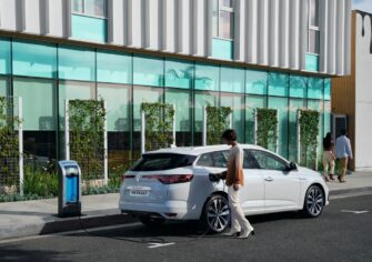 RENAULT MEGANE IV ESTATE E-TECH PLUG-IN (KFB PHEV)