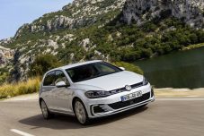 vw-golf-gte-2017-0006