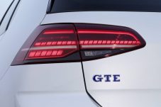 vw-golf-gte-2017-0018
