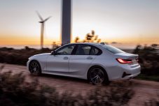 BMW Série 3 330e Berline 2019 05