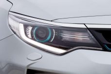 kia-optima-hybride-rechargeable-europe-0012