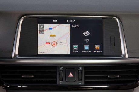 kia-optima-hybride-rechargeable-europe-0022