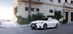 lexus-gs-300h-450h-0004