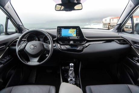 Le le système multimédia du CR-R restylé intègre Apple CarPlay et Android Auto