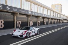 Porsche 918 Spyder Weissach