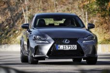 lexus-is-300h-2017-0006