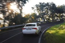 lexus-is-300h-2017-0029