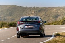 toyota-prius-vhr-0025