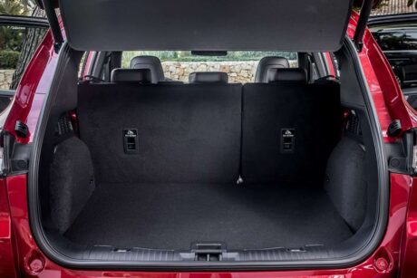 Le volume du coffre du Ford Kuge hybride s'étend de 518 à 1481 l