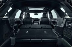 ford-explorer-phev-interieur-02