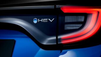 Toyota Yaris hybride 130 ch 11