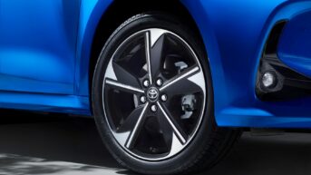 Toyota Yaris hybride 130 ch 9