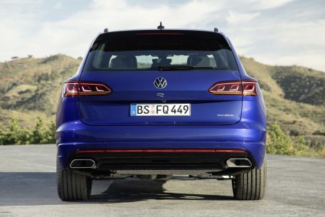 Volkswagen-Touareg-R-eHybrid-2020-11