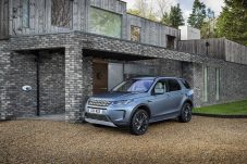 Land-Rover-Discovery-Sport-P300e-2020-01
