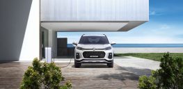 L'Across existe avec le chargeur 3.3 kW et 6.6 kW