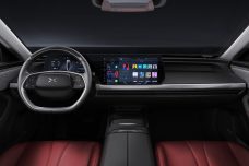 Nio-ET7-XPeng-P7-04