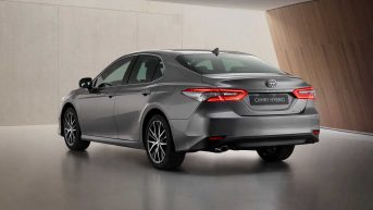 toyota-camry-facelift-for-europe-exterior