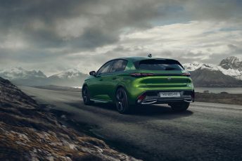 nouvelle-peugeot-308-hybrid-0017