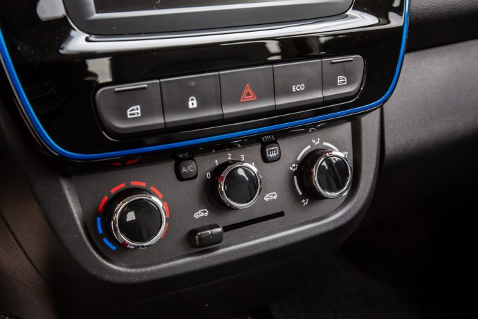 comparo-dacia-spring-0012