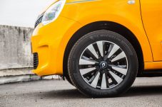 comparo-renault-twingo-ze-0014