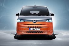 Volkswagen-Multivan-T7-eHybrid-03