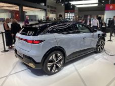 renault-megane-electrique-iaa-munich-0029