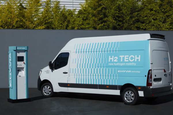 Renault Master Van H2-Tech : Hyvia présente son fourgon à hydrogène vert