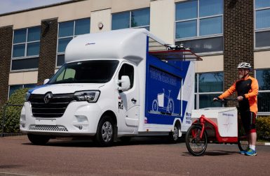 Renault Master OptiModale : camion électrique, vélo cargo et drone, le couteau suisse de la livraison