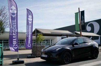 Carrefour propose la location d’une Tesla pour seulement 59 euros par jour