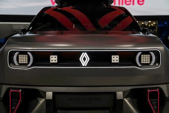 renault-4ever-trophy-16