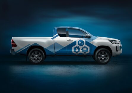 2022_Toyota-Hilux-FCEV_03