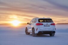BMW iX5 Hydrogen in Arjeplog Feb 22