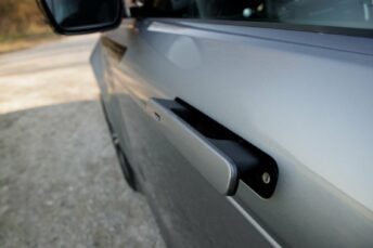 Comparo_RangeRoverEvoque_PHEV_Flexfuel (113)