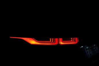 Comparo_RangeRoverEvoque_PHEV_Flexfuel (31)