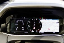 Comparo_RangeRoverEvoque_PHEV_Flexfuel (66)