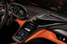 Lamborghini Revuelto 15