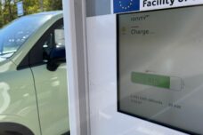 En AC, la T03 peut recevoir jusqu'à 6,6 kW de charge