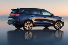 Dans sa configuration 7 places, le volume du coffre mini de l'Espace est de 159 l