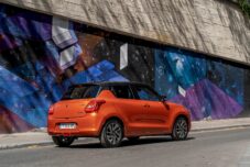 La version AllGrip est la plus chère de la gamme hors Swift Sport, elle est vendue à partir de 16 690 euros