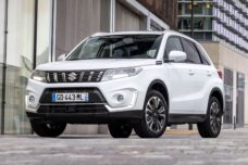 Le moteur thermique du Vitara hybride, le 1.5 l essence, développe à lui seul 102 ch (75 kW)