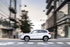L'empattement du Vitara hybride s'étend sur 2500 mm