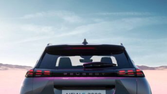 Nouveau Peugeot e-2008 8